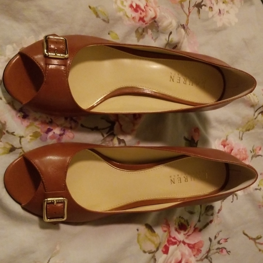 Open toed Ralph Lauren low heels